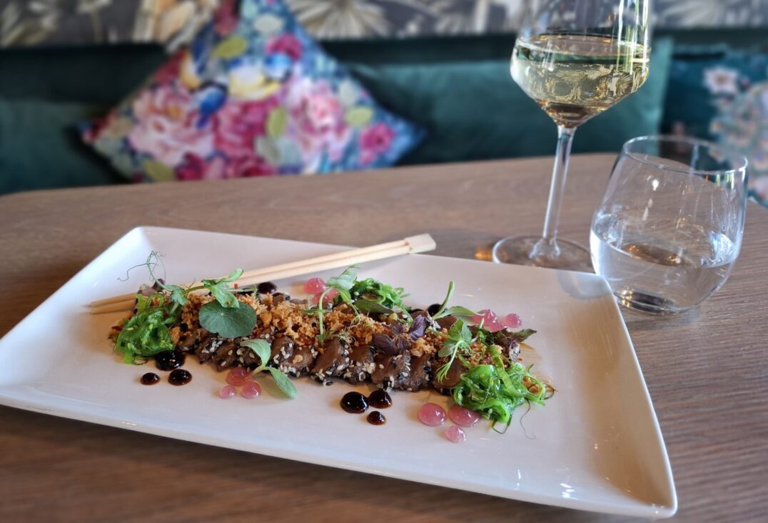 Beef Tataki | Terras | Restaurant BØFF